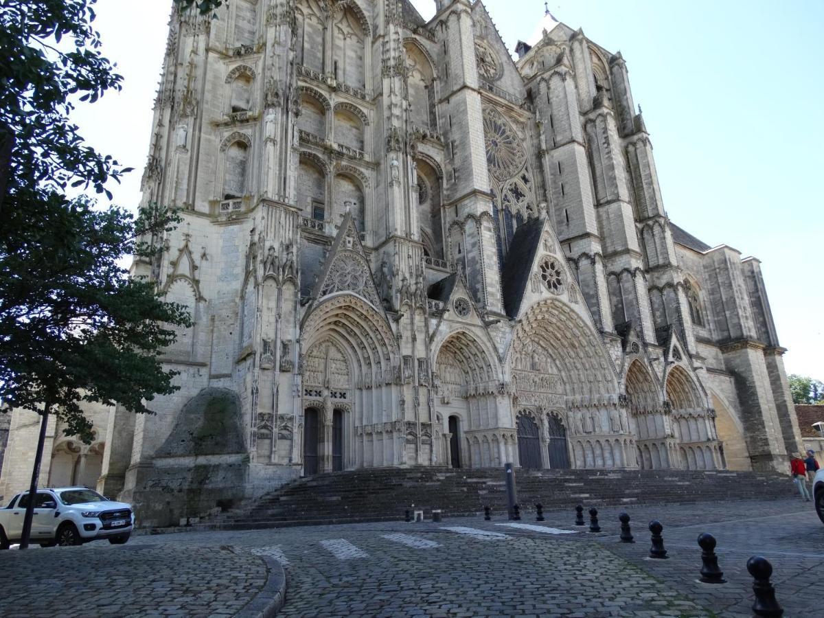 Appartement Coquet Centre Ville Filigrando Bourges Exterior foto